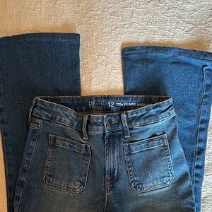Girls’ GAP Kids’ 70s Flare High Rise Blue Jeans— size 12